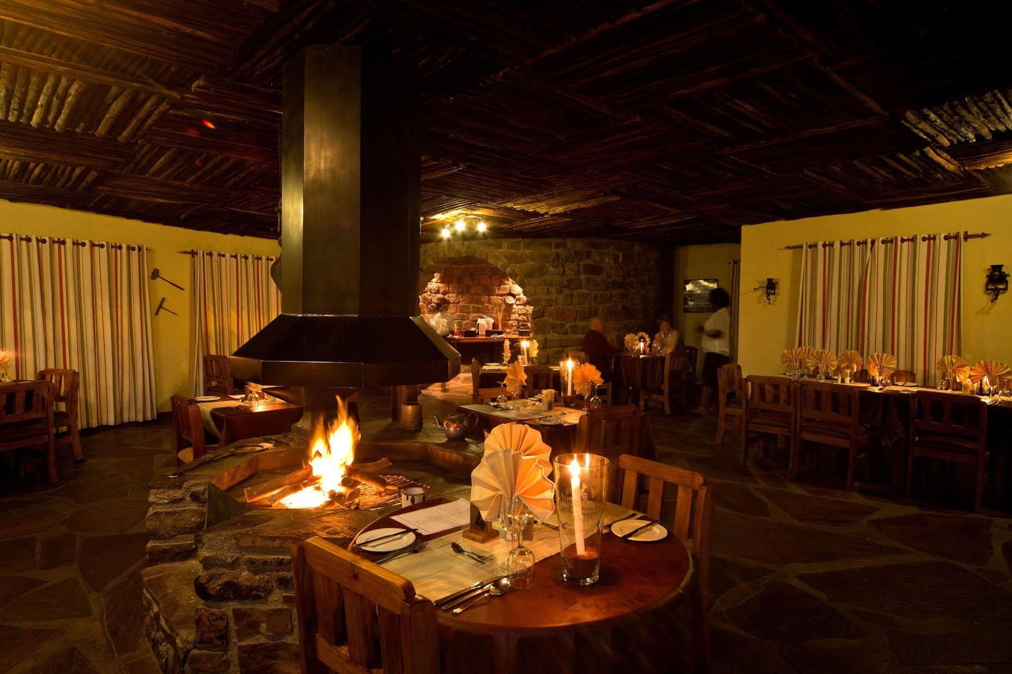 Gondwana Canyon Lodge Kanebis ภายนอก รูปภาพ