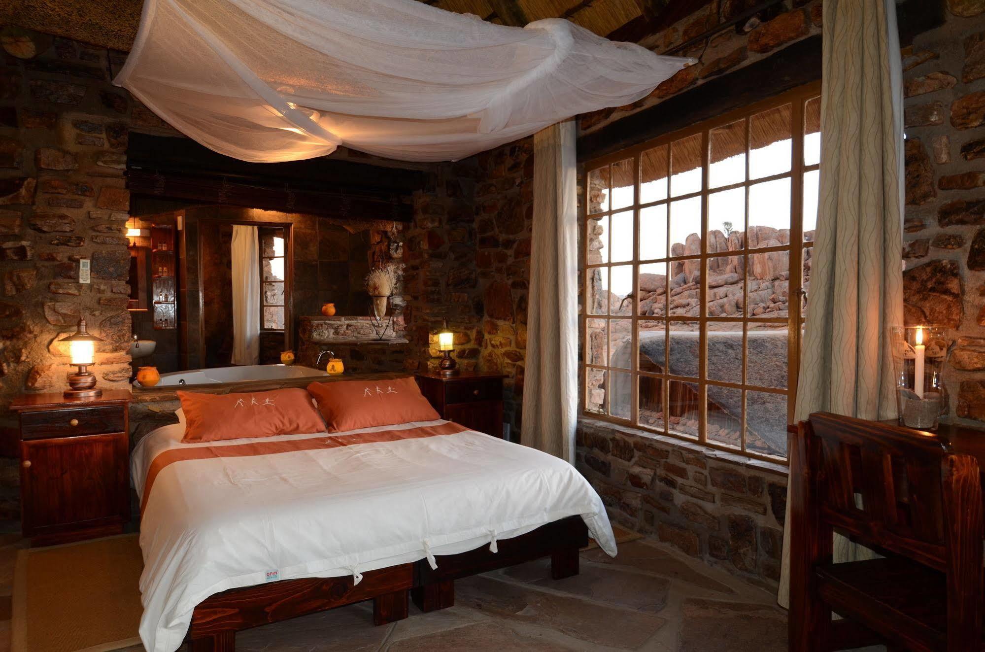 Gondwana Canyon Lodge Kanebis ภายนอก รูปภาพ